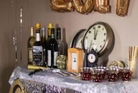 Glamorous New Year's Eve Party Decor Ideas 19