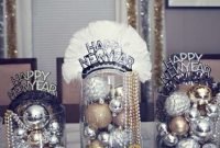 Glamorous New Year's Eve Party Decor Ideas 46