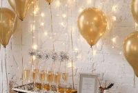 Glamorous New Year's Eve Party Decor Ideas 48