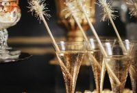 Glamorous New Year's Eve Party Decor Ideas 55