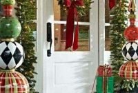 Gorgeous Outdoor Christmas Decorations To Make The Season Bright 28