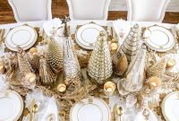 Inspiring Christmas Table Decoration For All Your Holiday Parties 37