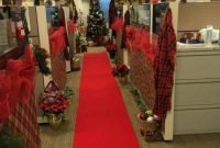 Latest Christmas Office Decoration Ideas You Should Try 01