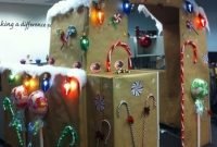 Latest Christmas Office Decoration Ideas You Should Try 14