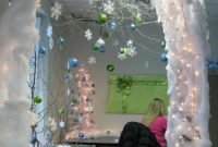 Latest Christmas Office Decoration Ideas You Should Try 28
