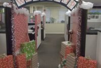 Latest Christmas Office Decoration Ideas You Should Try 30