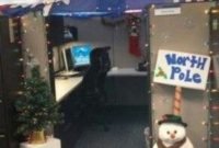 Latest Christmas Office Decoration Ideas You Should Try 33