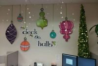 Latest Christmas Office Decoration Ideas You Should Try 43
