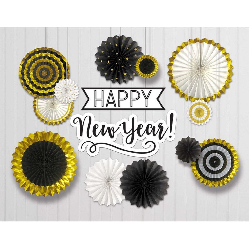Magnificent New Years Eve Party Banner Ideas That Easy To Make 17