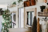 Most Inspiring Holiday Decoration Ideas For Your RV 14