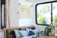 Most Inspiring Holiday Decoration Ideas For Your RV 27