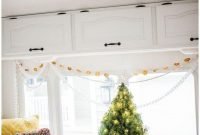 Most Inspiring Holiday Decoration Ideas For Your RV 28