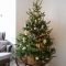 Most Inspiring Holiday Decoration Ideas For Your RV 39