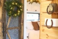 Most Inspiring Holiday Decoration Ideas For Your RV 47