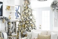Outstanding Christmas Decorated For Living Room To Inspire 27