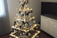 Perfectly Amazing DIY Christmas Tree Alternatives Ideas 08