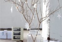 Perfectly Amazing DIY Christmas Tree Alternatives Ideas 11