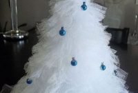 Perfectly Amazing DIY Christmas Tree Alternatives Ideas 17