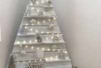 Perfectly Amazing DIY Christmas Tree Alternatives Ideas 46