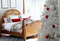Simple Ways To Create A Christmas Wonderland In Your Bedroom 19