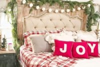 Simple Ways To Create A Christmas Wonderland In Your Bedroom 27
