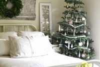 Simple Ways To Create A Christmas Wonderland In Your Bedroom 31