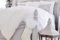 Simple Ways To Create A Christmas Wonderland In Your Bedroom 44