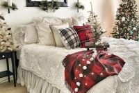 Simple Ways To Create A Christmas Wonderland In Your Bedroom 49