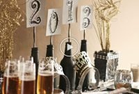 Stylish New Years Eve Table Decoration Ideas For NYE Party 11