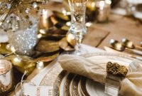 Stylish New Years Eve Table Decoration Ideas For NYE Party 14