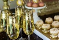 Stylish New Years Eve Table Decoration Ideas For NYE Party 18