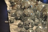Stylish New Years Eve Table Decoration Ideas For NYE Party 23