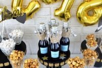 Stylish New Years Eve Table Decoration Ideas For NYE Party 26