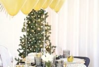 Stylish New Years Eve Table Decoration Ideas For NYE Party 30