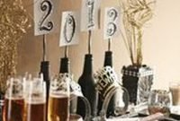 Stylish New Years Eve Table Decoration Ideas For NYE Party 35