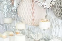 Stylish New Years Eve Table Decoration Ideas For NYE Party 43