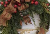 Welcoming Country Christmas Wreath Ideas For Your Front Door 38