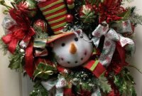 Welcoming Country Christmas Wreath Ideas For Your Front Door 47