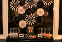 Wonderful Black And Gold New Years Eve Party Decoration Ideas 20