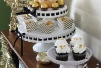 Wonderful Black And Gold New Years Eve Party Decoration Ideas 22