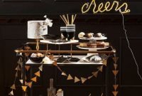 Wonderful Black And Gold New Years Eve Party Decoration Ideas 23