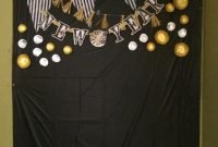 Wonderful Black And Gold New Years Eve Party Decoration Ideas 27