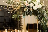 Wonderful Black And Gold New Years Eve Party Decoration Ideas 38