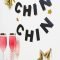 Wonderful Black And Gold New Years Eve Party Decoration Ideas 46