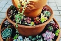 Awesome Succulent Garden Ideas In Your Backyard 28