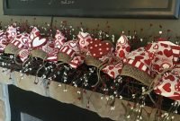 Best Valentines Day Mantel Decor Ideas That You Will Falling In Love With 25