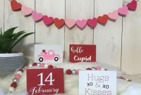 Best Valentines Day Mantel Decor Ideas That You Will Falling In Love With 36