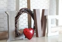 Best Valentines Day Mantel Decor Ideas That You Will Falling In Love With 39
