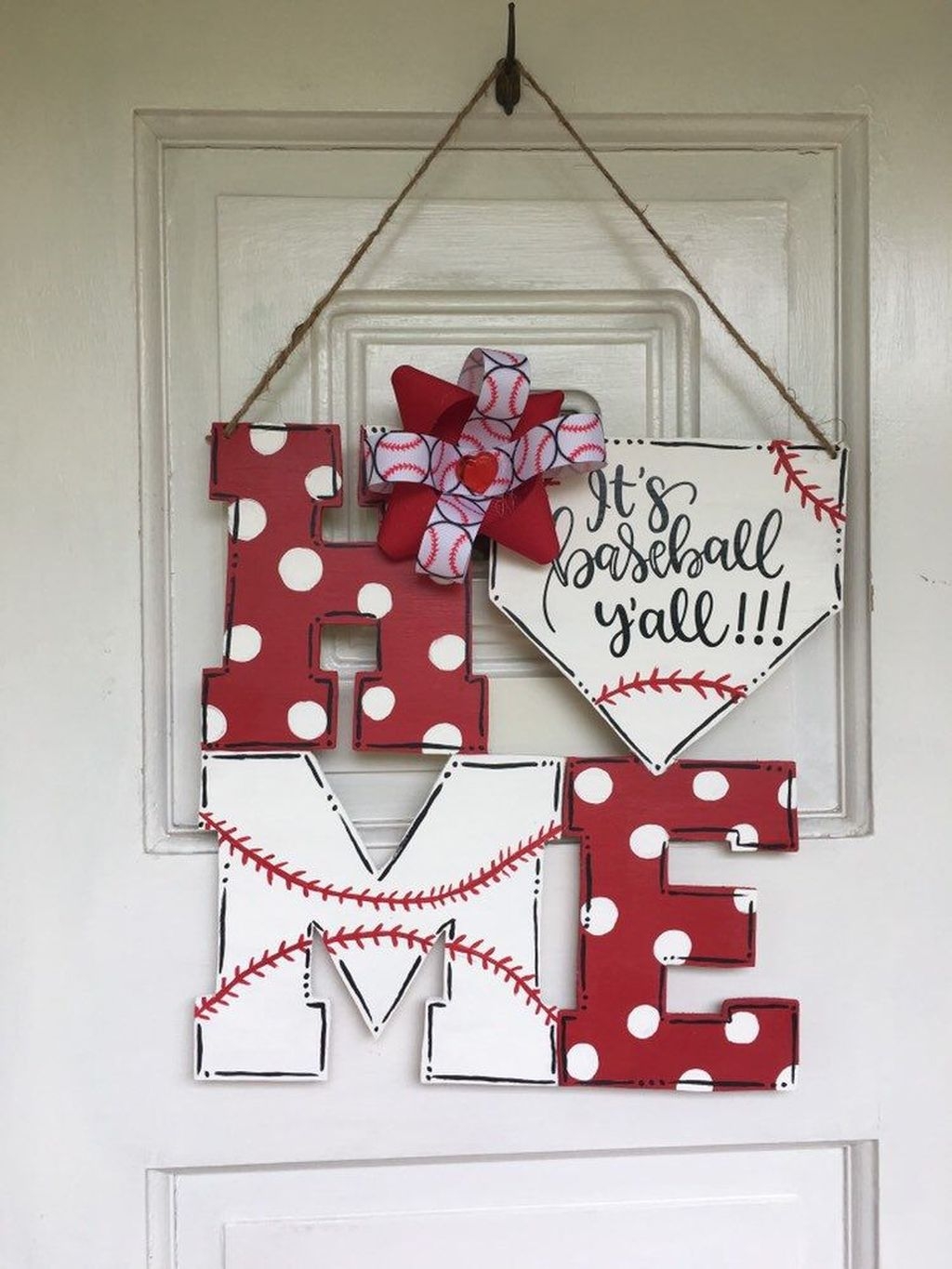 Cute Valentine Door Decorations Ideas To Spread The Seasons Greetings 19
