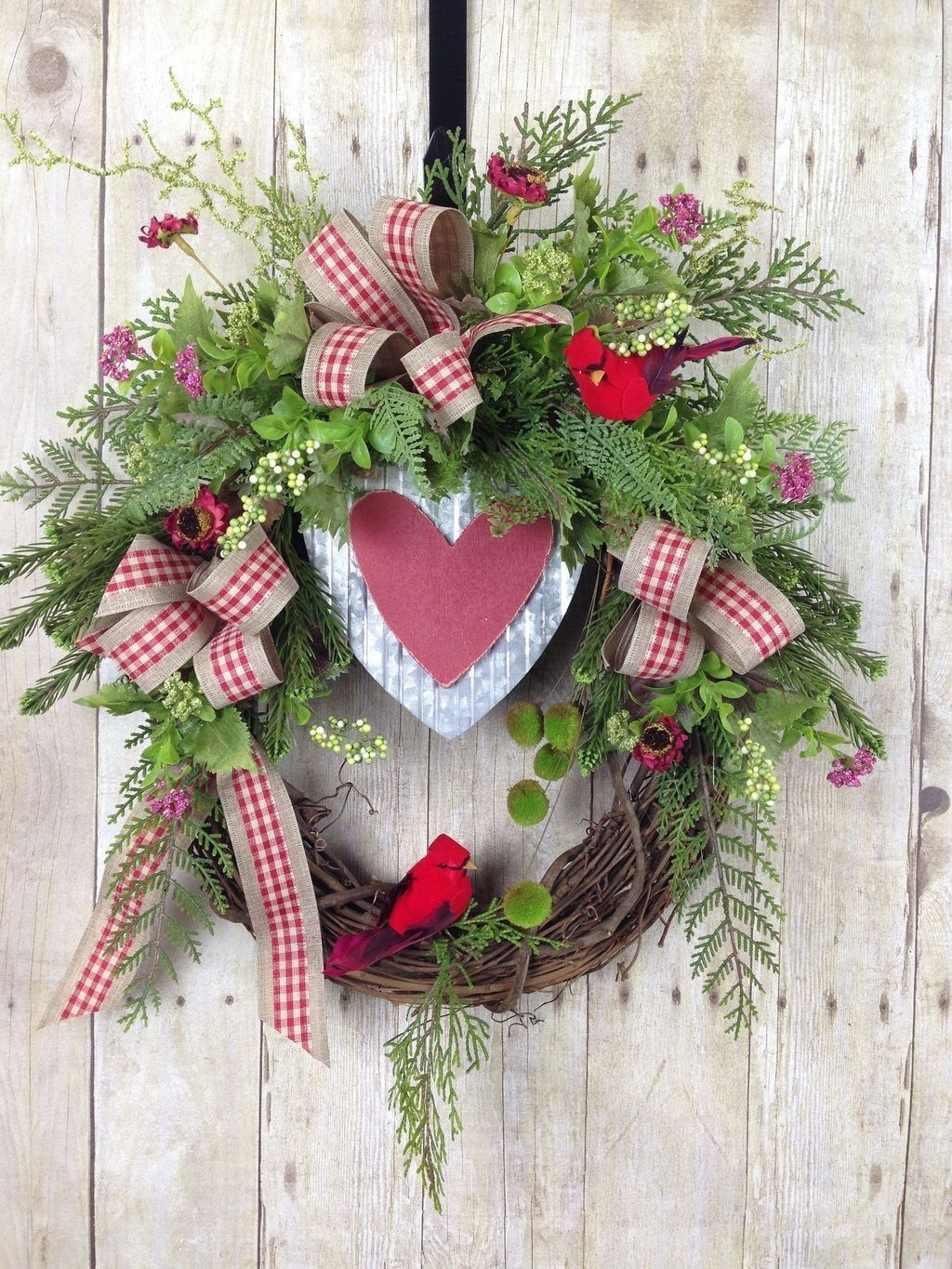 Cute Valentine Door Decorations Ideas To Spread The Seasons Greetings 21